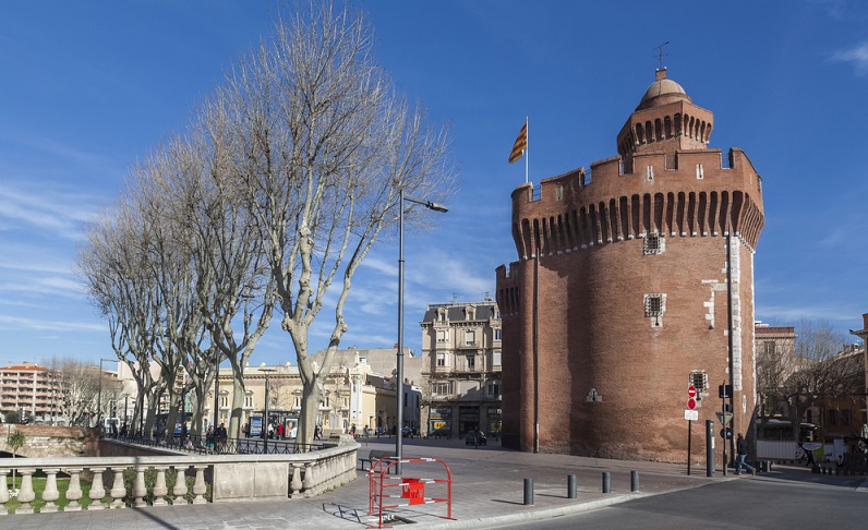 Die Region Languedoc Roussillon ist voller Sehenswürdigkeiten, die es zu entdecken gilt. Wer mag, schaut sich zu Hause schon einmal die Karte an und erstellt eine Merkliste über alles, was es vor Ort zu sehen gibt – ansonsten werden Sie rasch den Überblick verlieren und die eine oder andere Sehenswürdigkeit vergessen. (#01)